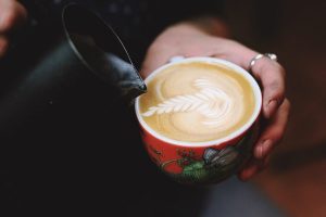 5-consejos-para-iniciarte-en-el-arte-latte - Cultura Cafeína